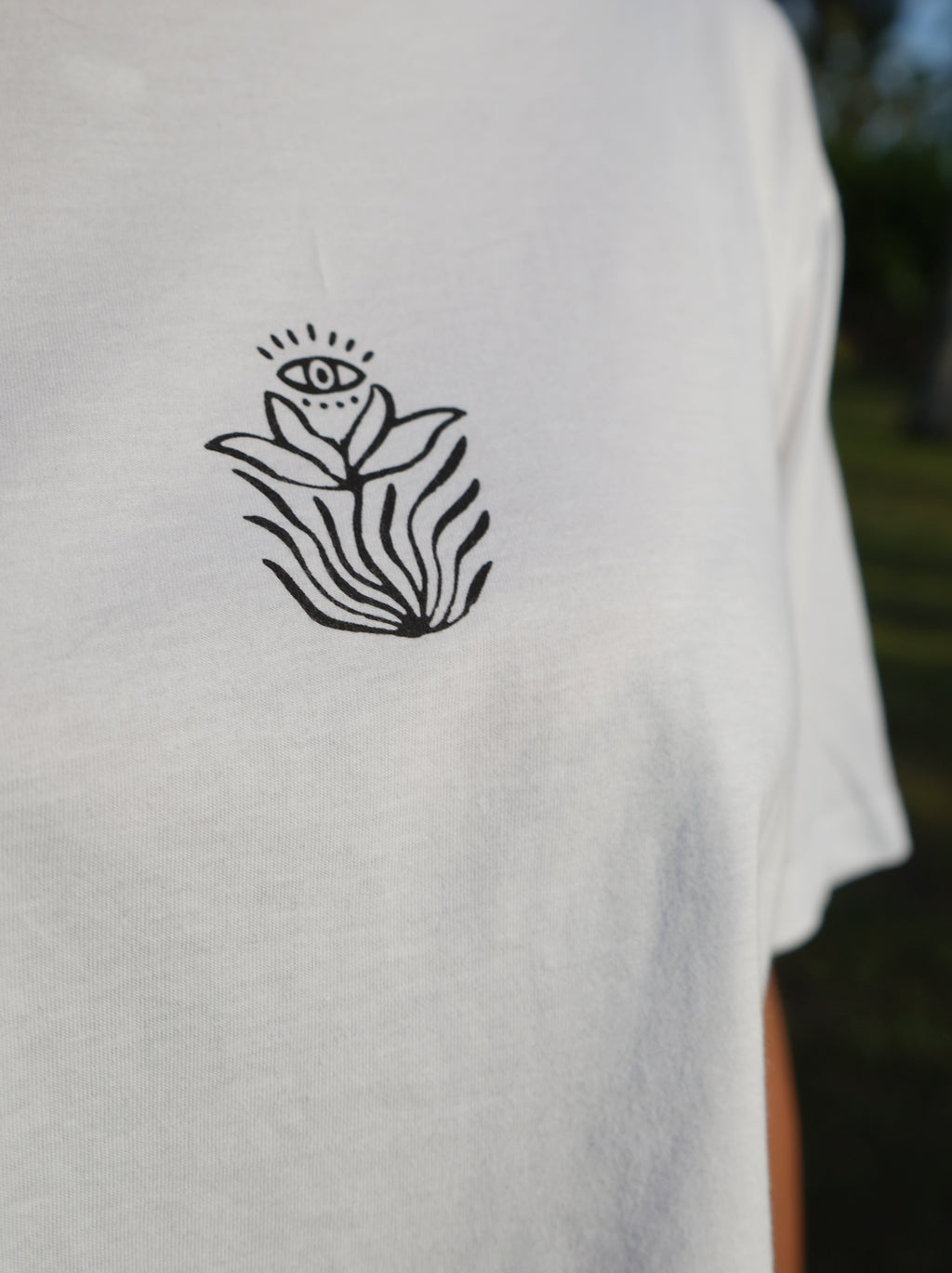GTS CROP TEE WHITE AWAKE