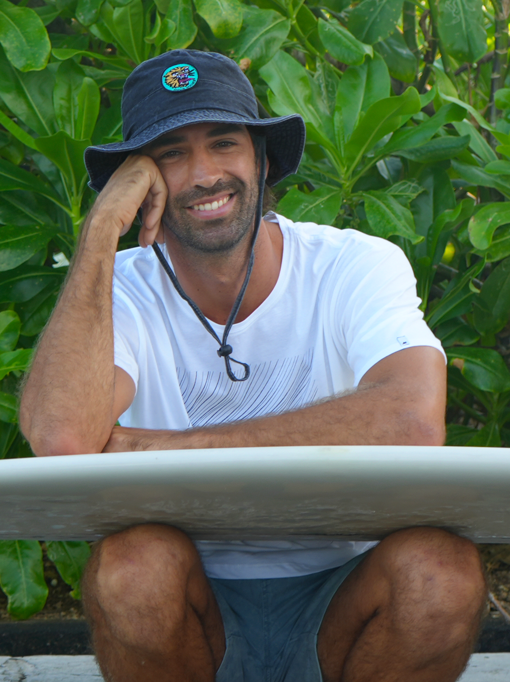 HAT BUCKET TIGER PATCH BLACK WASH