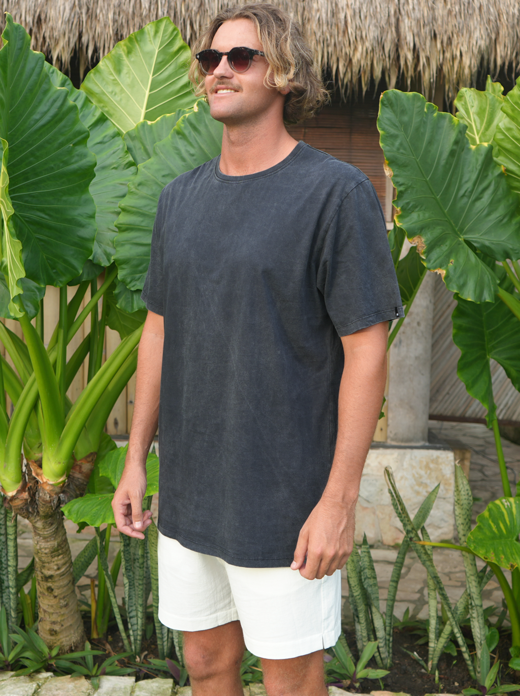 MEN T-SHIRT BLACK WASH JUMBO PLAIN