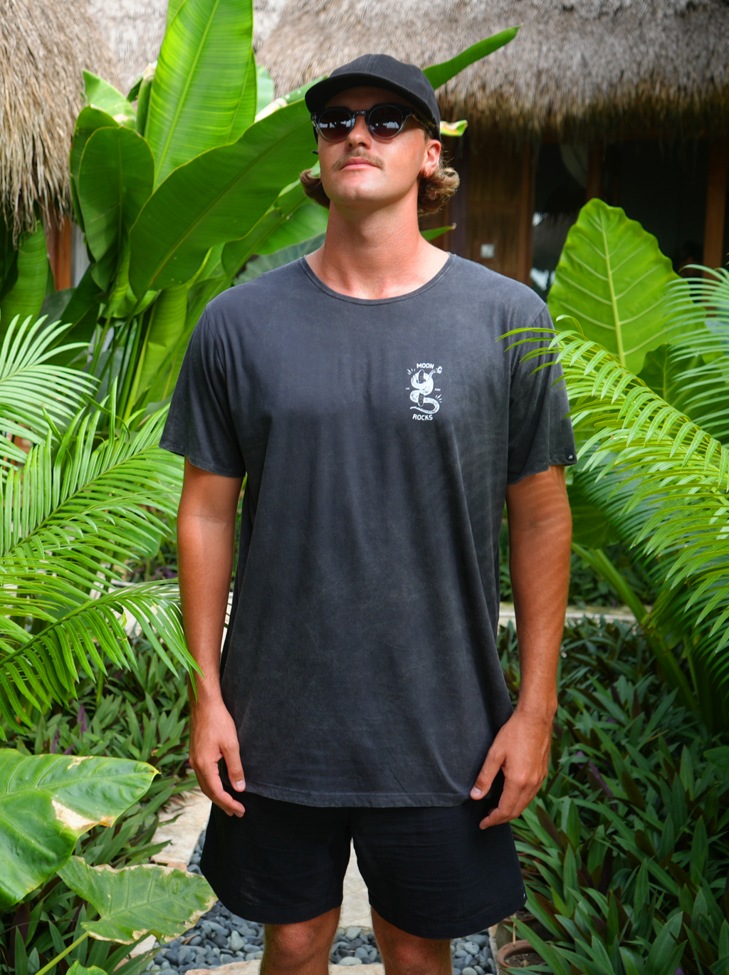 MEN T-SHIRT 2 BLACK WASH MOON SNAKE