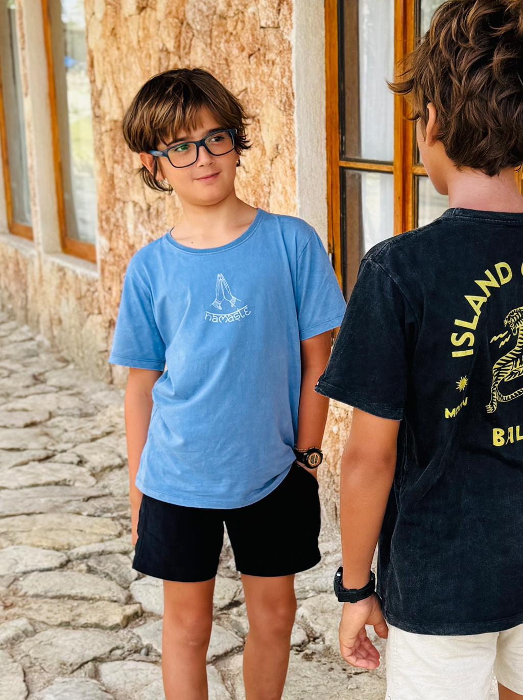 KIDS T-SHIRT BLUE WASH NAMASTE