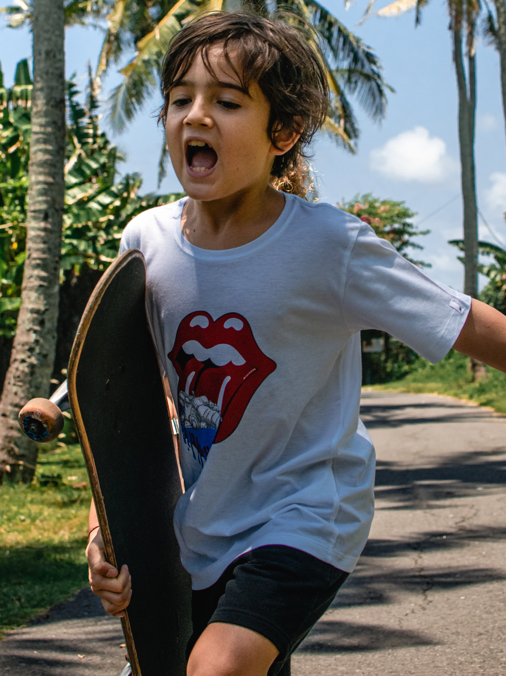 KIDS T-SHIRT WHITE ROLLING PLASTIC
