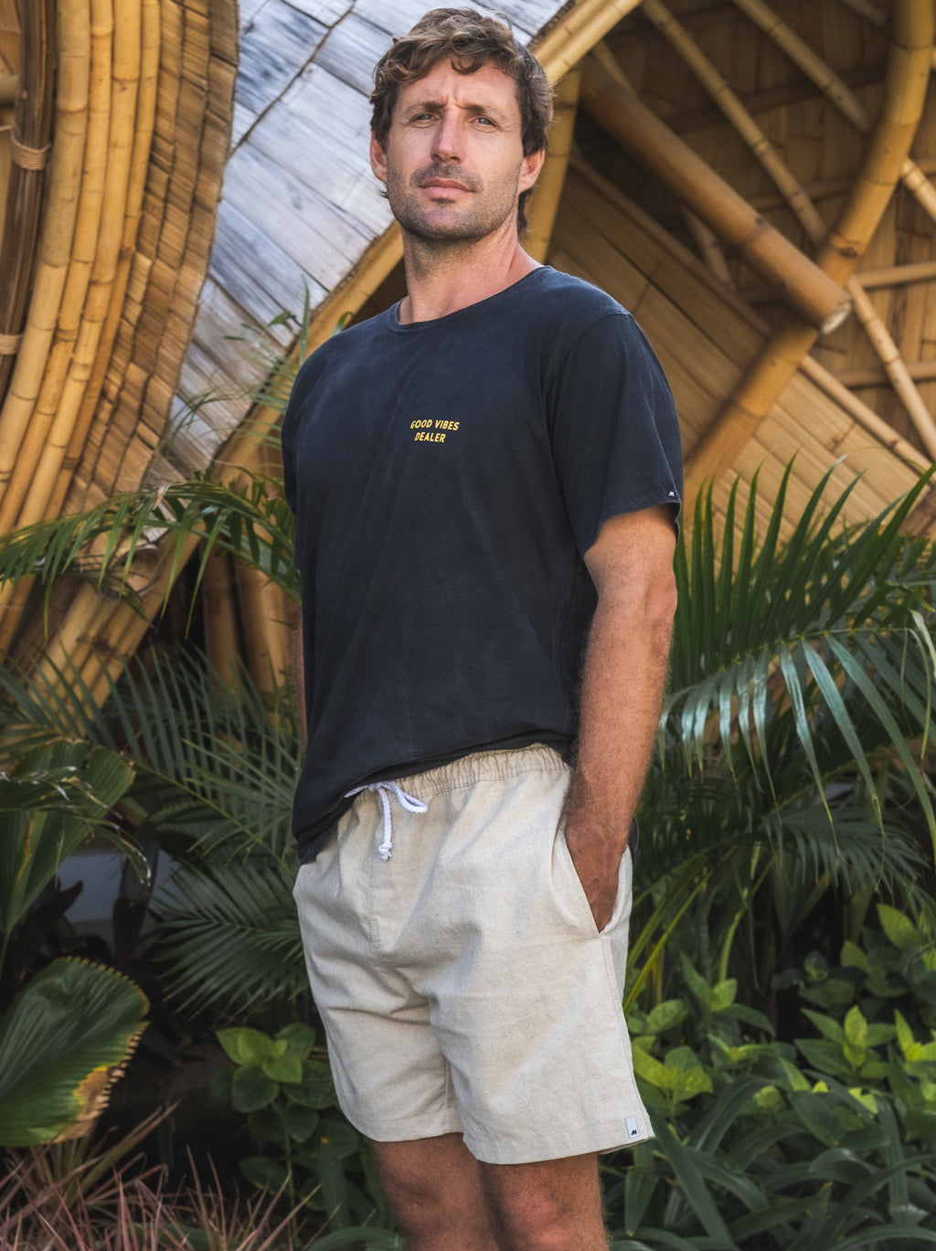 MEN T-SHIRT 2 BLACK WASH GOOD VIBES DEALER