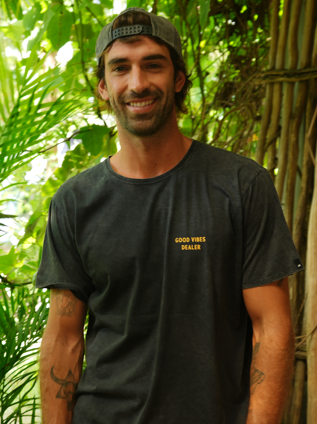 MEN T-SHIRT 2 BLACK WASH  GOOD VIBES DEALER